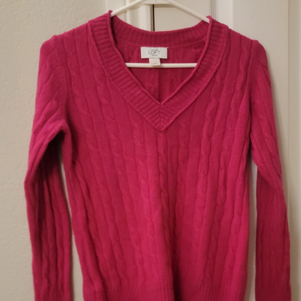 LOFT Women's Vibrant Pink V-Neck Sweater
